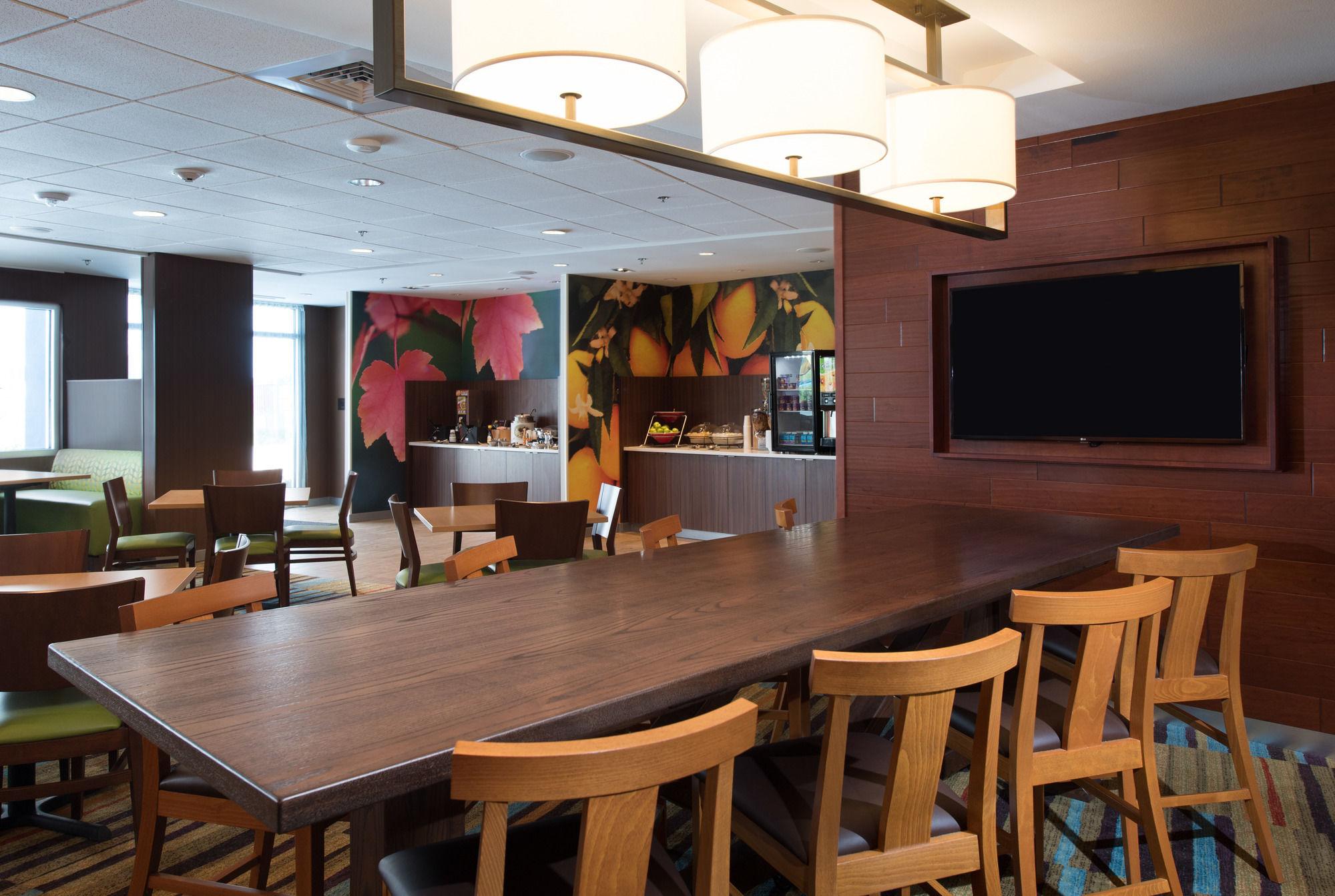 Fairfield Inn & Suites By Marriott Panama City Beach Upper Grand Lagoon Bagian luar foto