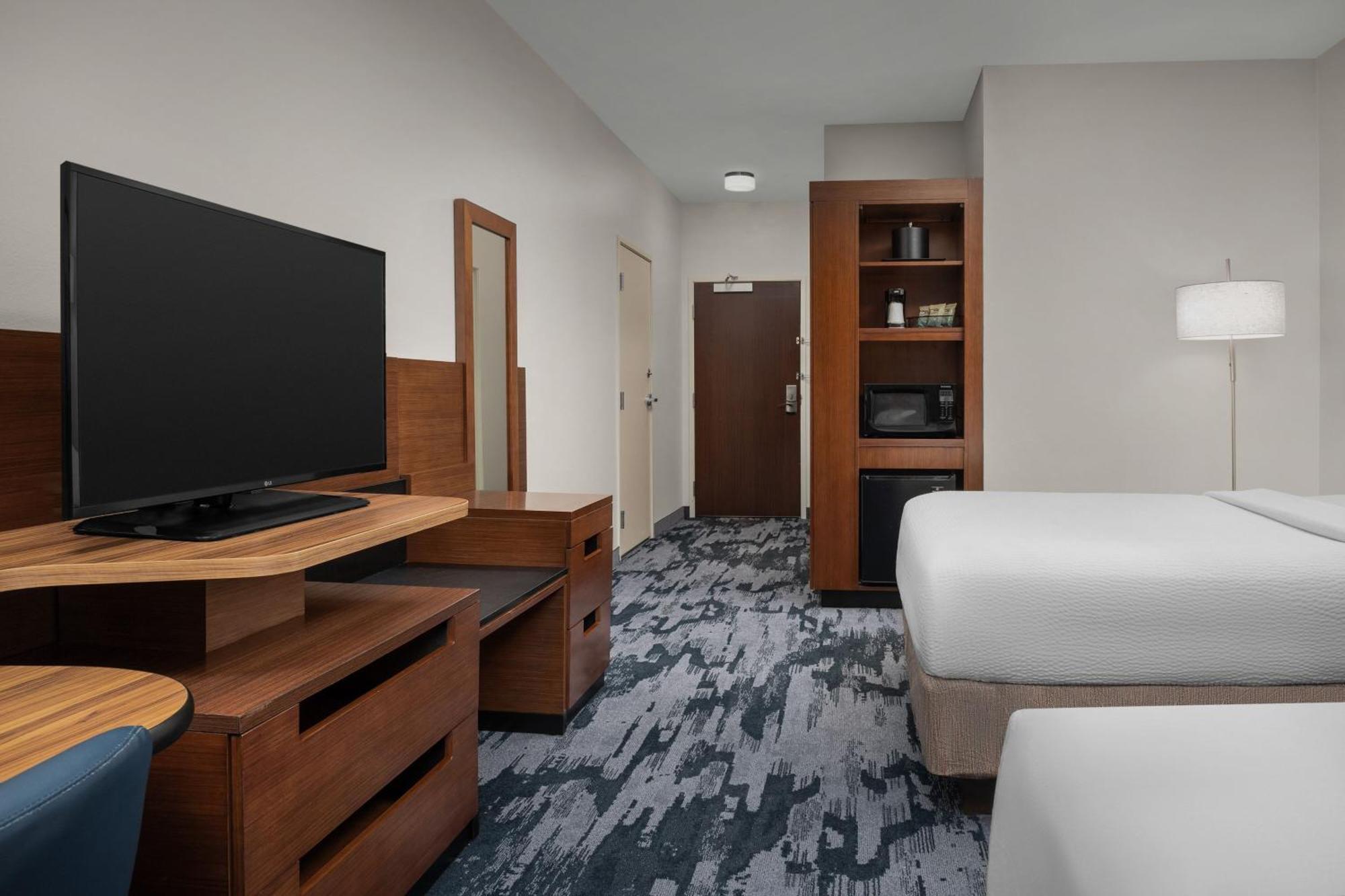 Fairfield Inn & Suites By Marriott Panama City Beach Upper Grand Lagoon Bagian luar foto