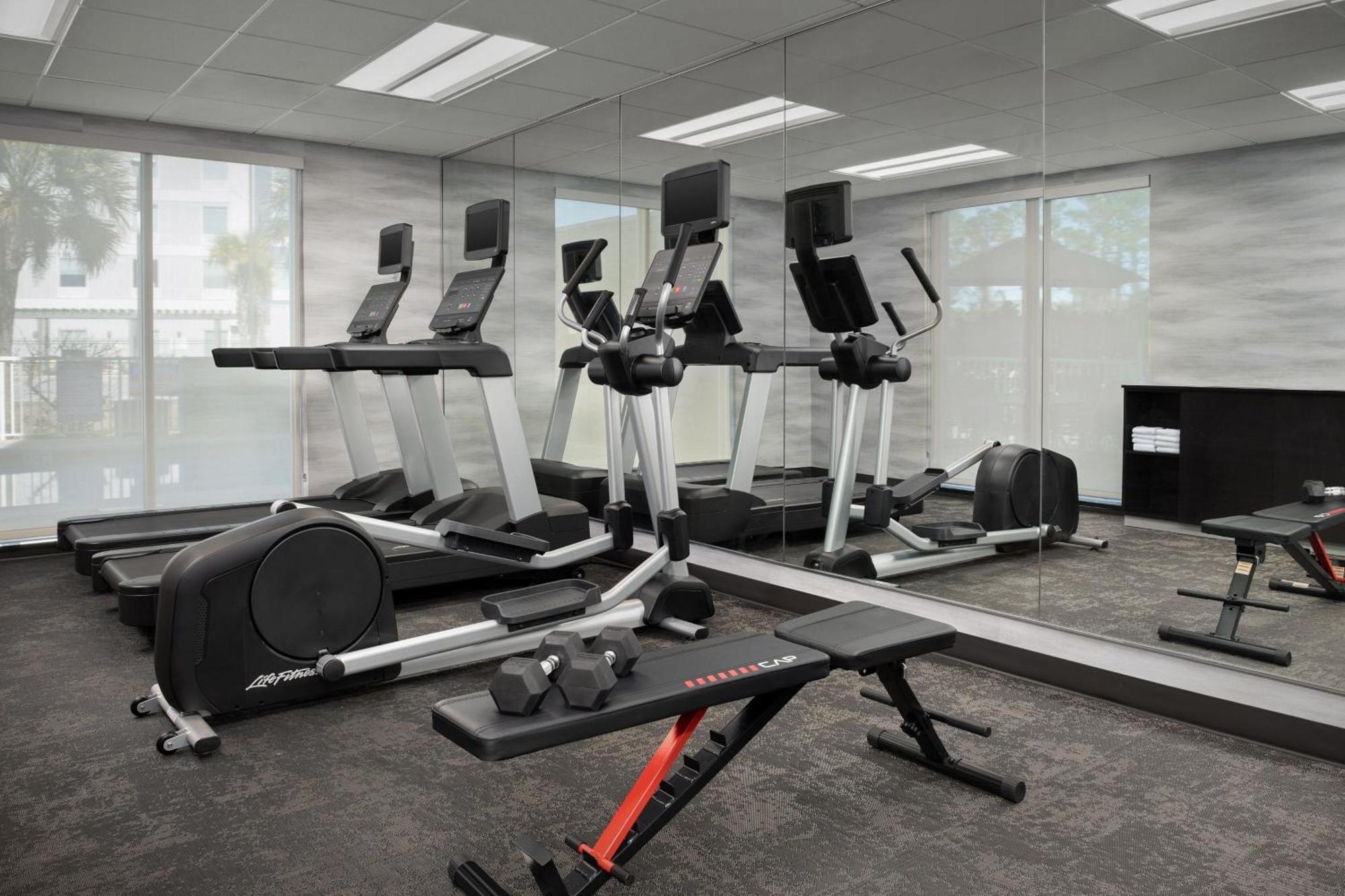 Fairfield Inn & Suites By Marriott Panama City Beach Upper Grand Lagoon Bagian luar foto
