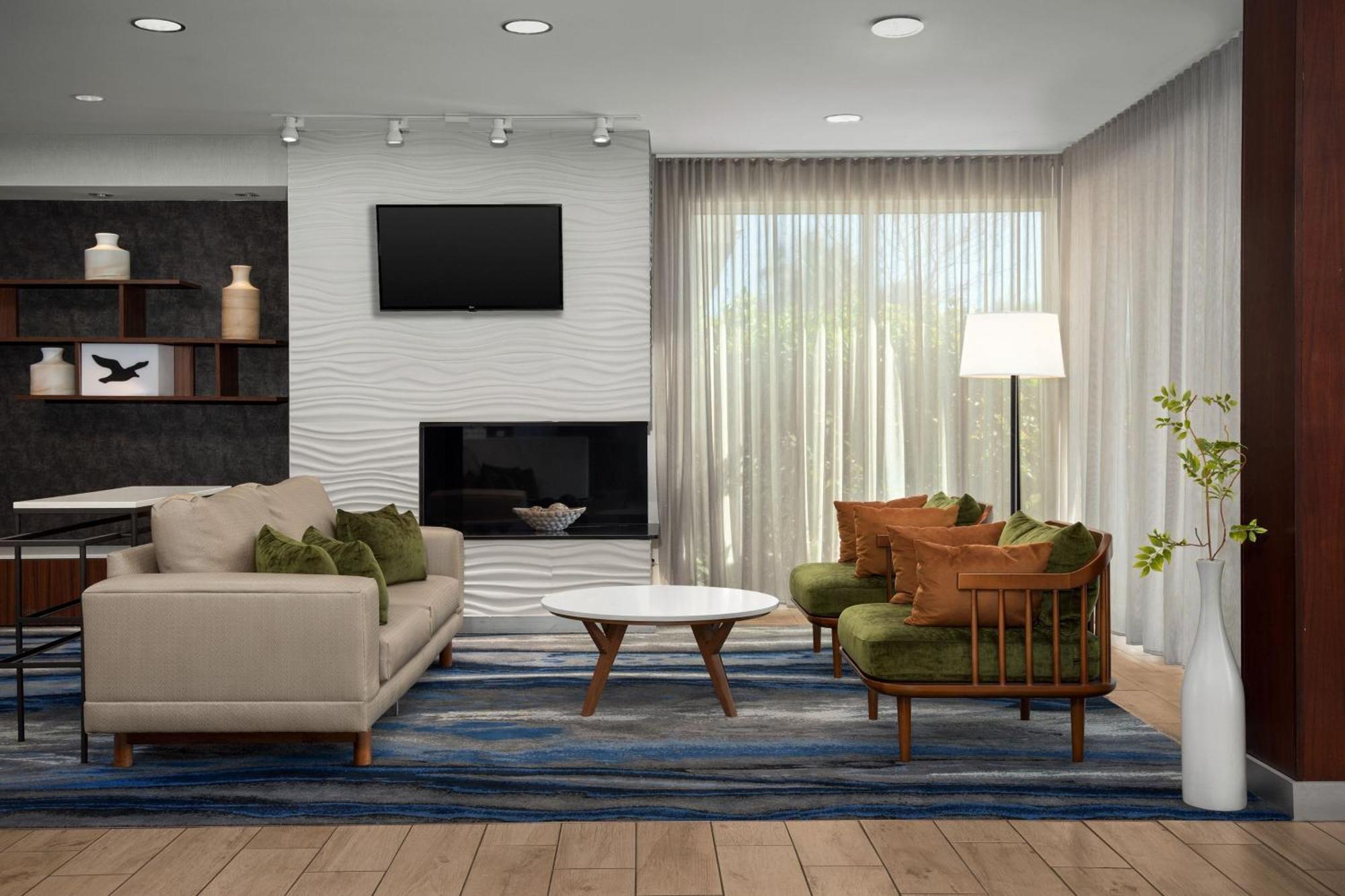 Fairfield Inn & Suites By Marriott Panama City Beach Upper Grand Lagoon Bagian luar foto