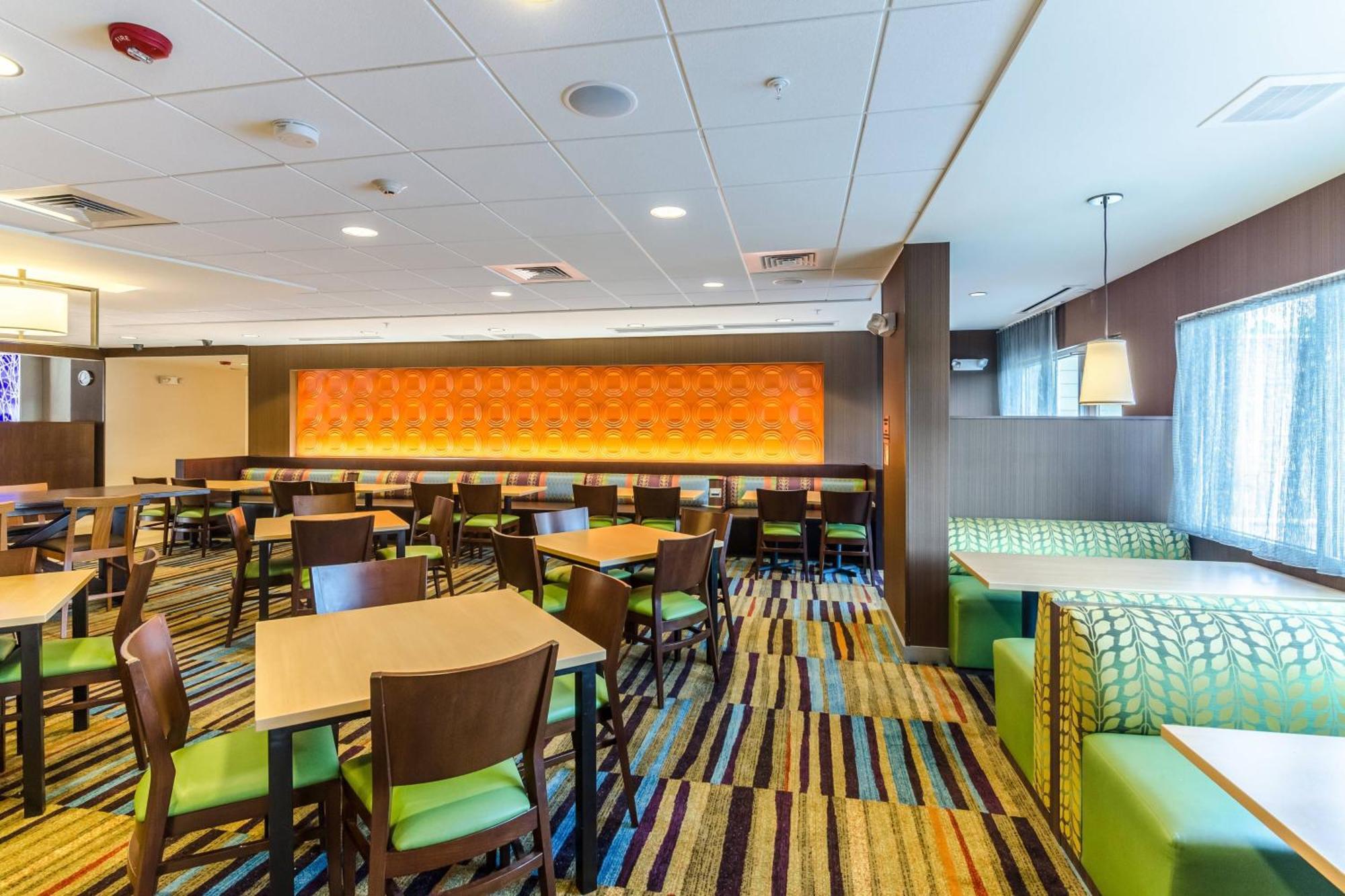 Fairfield Inn & Suites By Marriott Panama City Beach Upper Grand Lagoon Bagian luar foto